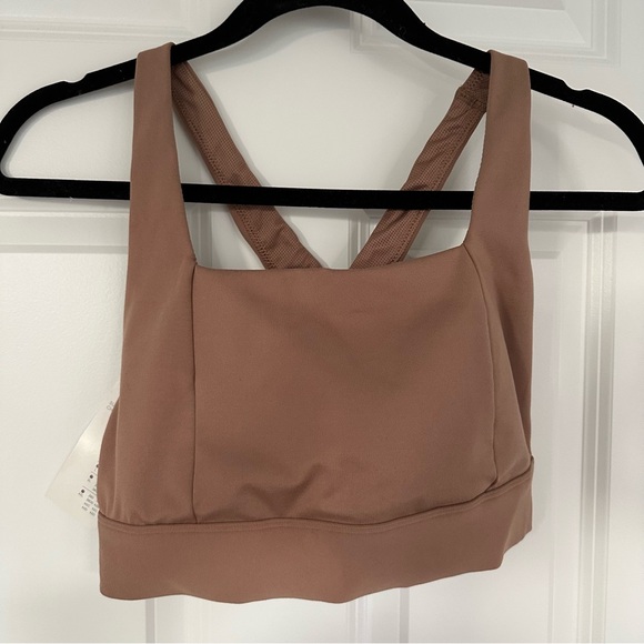 NWT Women’s All in Motion Taupe Square Neck Cross Back Sports Bra Medium Support - Picture 3 of 7